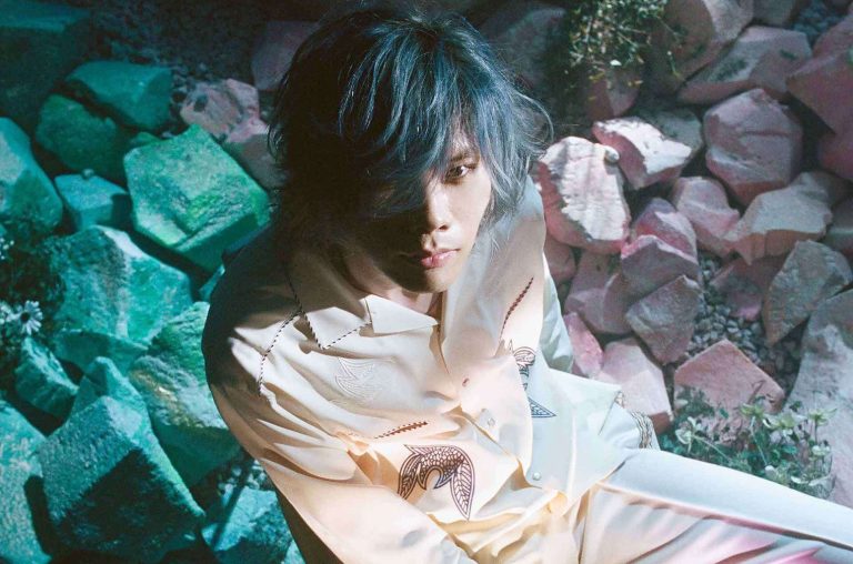 Evolusi Magis Kenshi Yonezu: Dari Jenius Vocaloid Hachi Hingga Merajai Panggung Musik Global